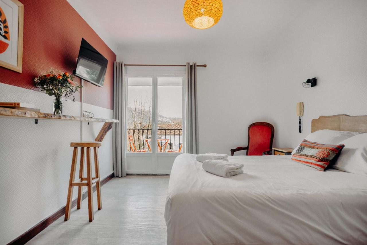 Logis Hotel Restaurant Espelletenia Larceveau-Arros-Cibits Kültér fotó