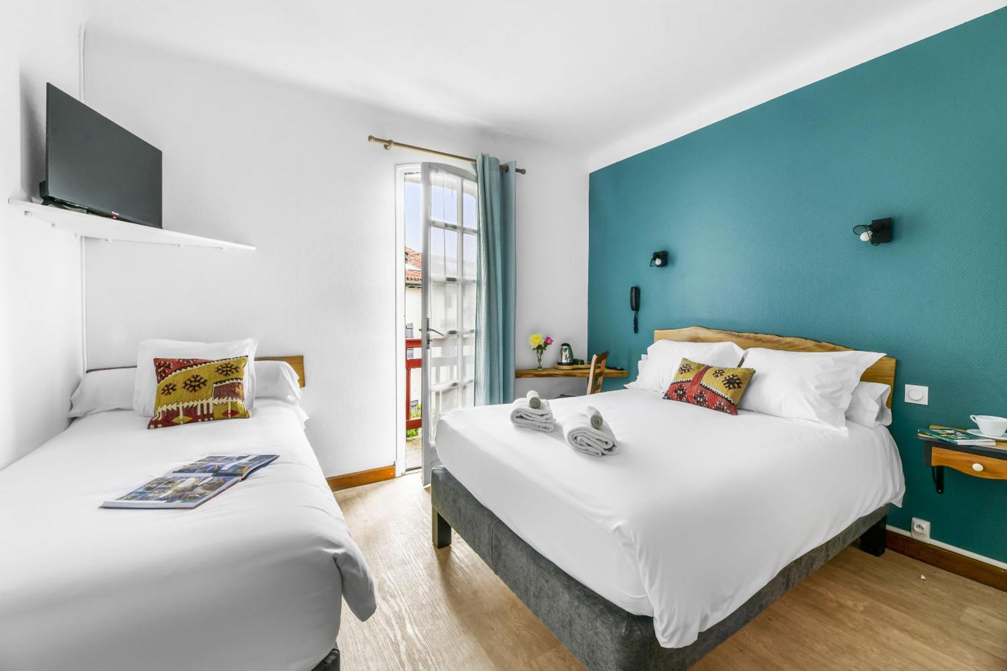 Logis Hotel Restaurant Espelletenia Larceveau-Arros-Cibits Kültér fotó